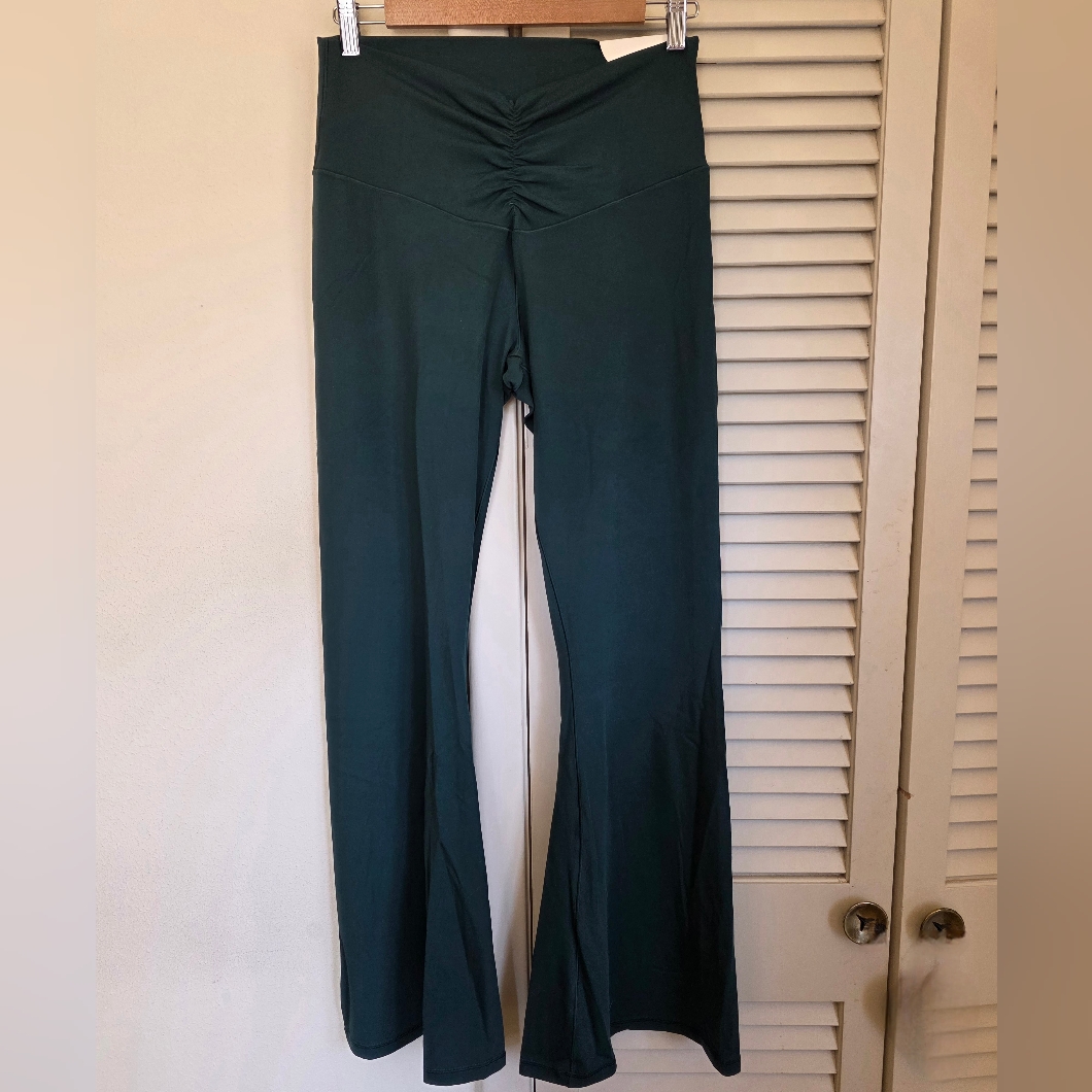 Dark Green Flared Yoga Pants